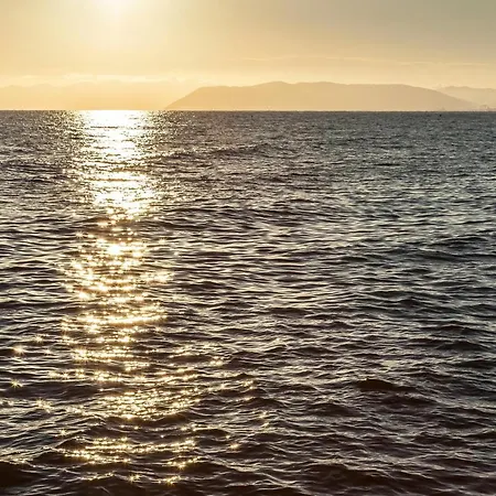 Διαμέρισμα Loft Parallela Lungomare Posto Auto